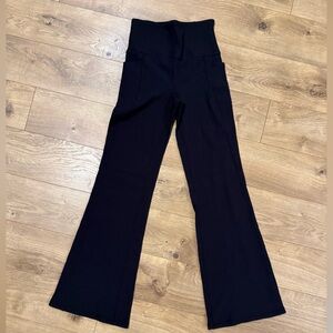 Athleta Black Salutation Stash Flare Ribbed Leggings